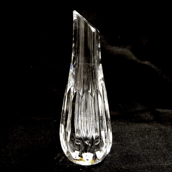 Baccarat Mid-Century Modern Crystal Albane Teardrop Bud Vase - Picture 4 of 8